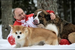 Vladimir Putin con i suoi cani