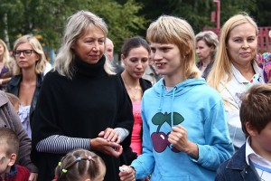 Oksana  Vodianova con la madre Larisa Kusakin    photo di Роман ИГНАТЬЕВ