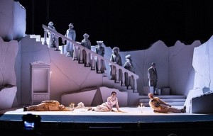 Ilo spettacolo di Luca De fusco al teatro Alexandrinsky di San Pietroburgo