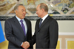 Nursultan Nazarbayev e Vladimir Putin