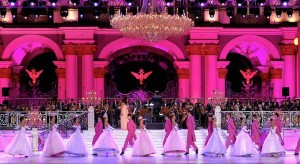 Санкт-Петербург отметил День рождения Дворцовым балом 2