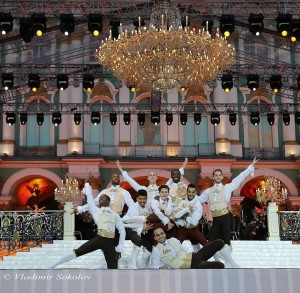 Санкт-Петербург отметил День рождения Дворцовым балом 3