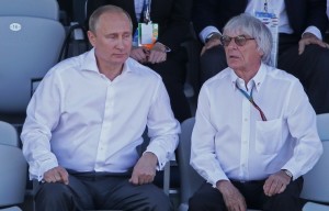 Putin e Ecclestone photo ITAR-TASS Michail Metzel