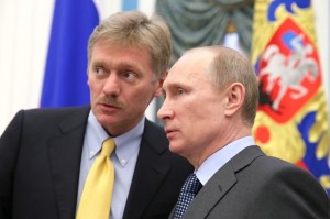 Dimtry Peskov e Vladimir Putin