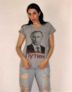EVA del gruppo Putin Girls