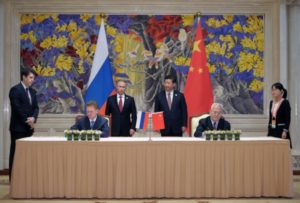 Guerra economica degli Stati Uniti contro la Russia non è riuscita - firmato un contratto per la fornitura di 15 tonnellate di greggio annuali alla Cina