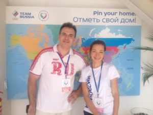 Елена Таран с директором дома  болельщиков в РИО Олегом Румянцевым