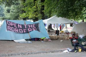 Campo di profughi a Como, solo a 5 km dal Forum