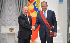 Vladimir Putin e Sergej Lavrov